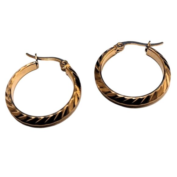 Bevel Etched 1 Inch Hoop Pierced Post Earrings Vintage Gold Tone - Picture 2 of 7